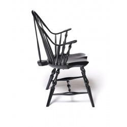 Black Continuous-arm Windsor Chair with brace